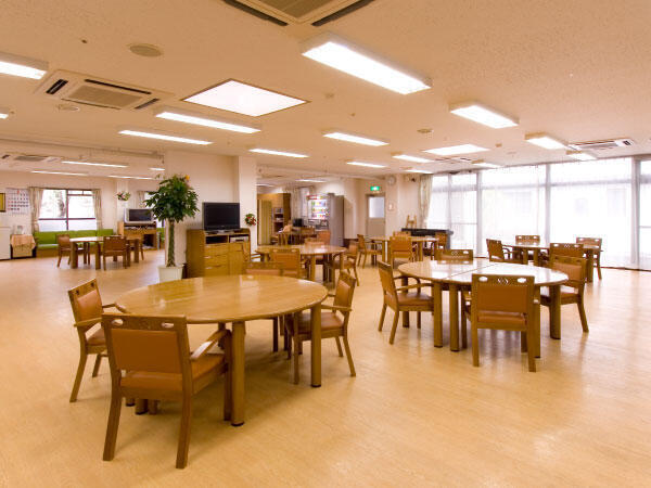 ライフコミューン新小岩（就業促進/契約社員）の介護職求人メイン写真3