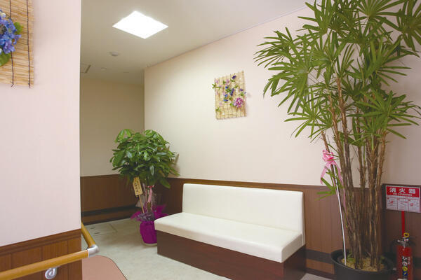 住宅型有料老人ホームアコード布施（常勤）の介護福祉士求人メイン写真3