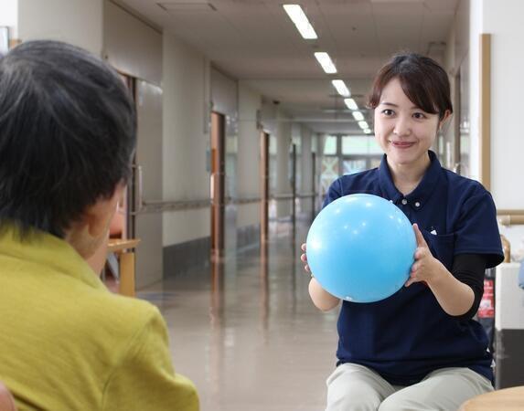 介護老人保健施設 みどうの杜（パート）の介護福祉士求人の写真