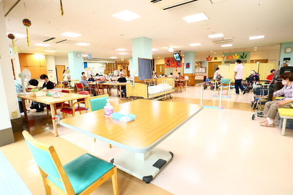 介護老人保健施設 シオン（常勤）の准看護師求人メイン写真2