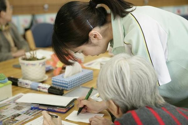 特別養護老人ホーム 日進ホーム（パート）の介護福祉士求人メイン写真2