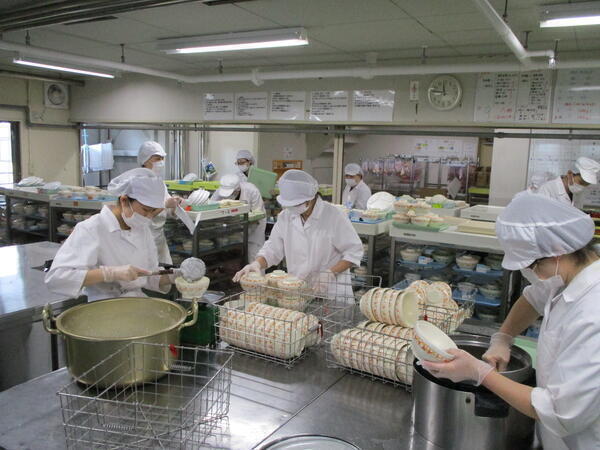 生駒病院（常勤）の調理師/調理員求人メイン写真2