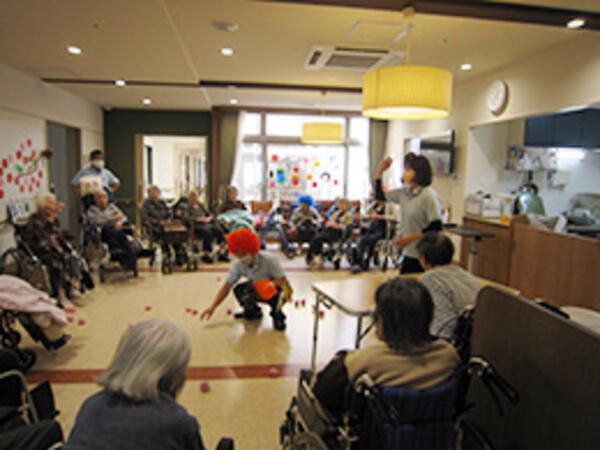 特別養護老人ホーム クレーネ大阪（常勤）の介護職求人メイン写真3