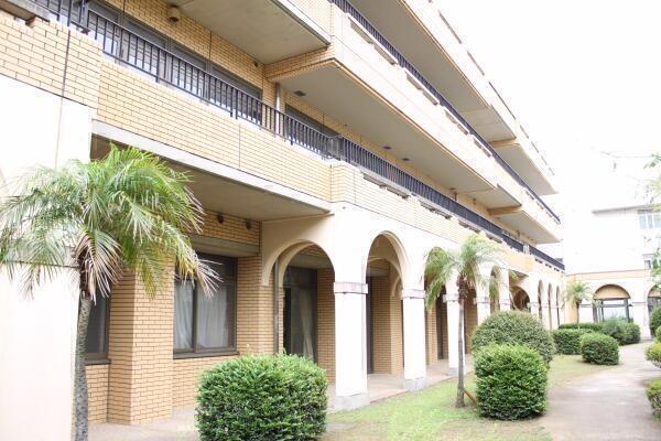 特別養護老人ホーム 有隣ホーム（パート）の准看護師求人メイン写真2