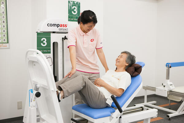 レッツ倶楽部日野（パート）の看護師求人メイン写真4