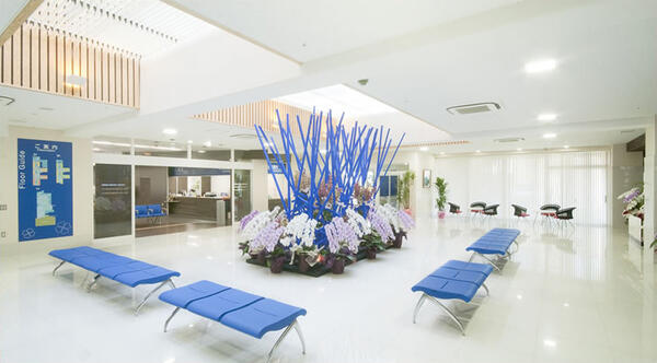 西条市民病院（常勤）の介護職求人メイン写真2