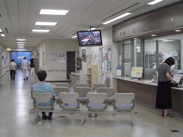 高知総合リハビリテーション病院（常勤）の介護福祉士求人メイン写真2