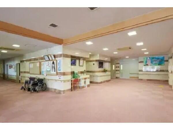 介護老人保健施設 ルピナス(常勤)の准看護師求人メイン写真2