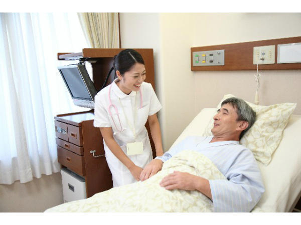 医療法人社団寿英会 内田病院（日勤パート）の介護職求人メイン写真1