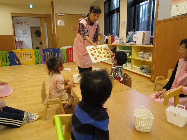 財務省らる保育室（契約社員）の保育士求人メイン写真2