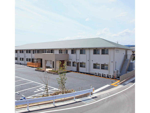 住宅型有料老人ホーム みんとく朝倉街道（施設長・管理者候補/常勤）の介護福祉士求人の写真