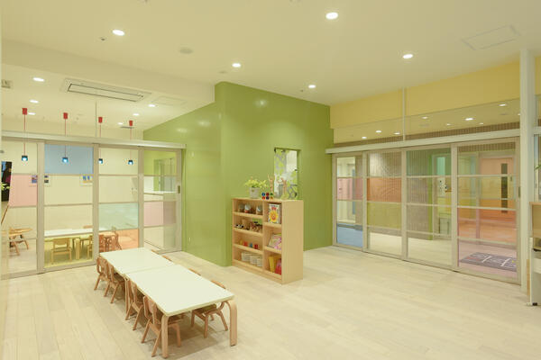 ポピンズナーサリースクー亀戸(認可/常勤)の保育士求人サブ写真1