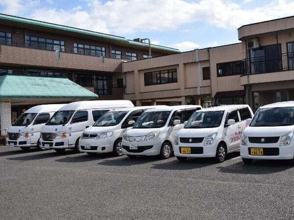 特別養護老人ホーム フラワープラム（常勤）の介護職求人メイン写真4