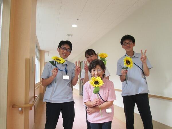 介護老人保健施設 葵の園・ヨコハマ瀬谷（常勤）の介護福祉士求人の写真