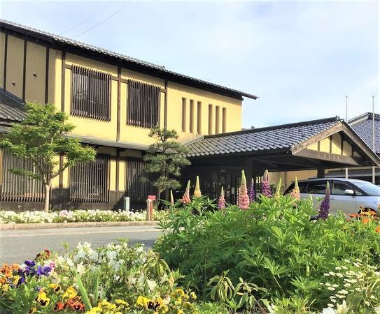 特別養護老人ホームたじま荘(契約社員/常勤)の介護職求人の写真