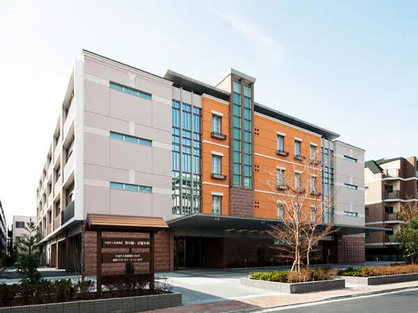 介護老人保健施設 葵の園・武蔵小杉（常勤）の介護福祉士求人の写真