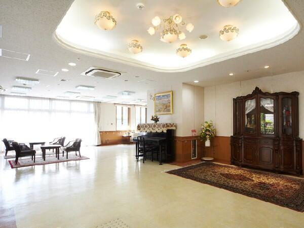 介護付有料老人ホームメルシーますみ（常勤）の介護福祉士求人メイン写真2