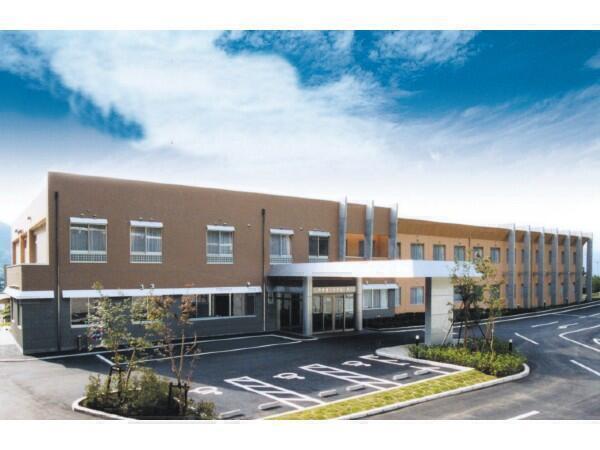 介護老人保健施設　甲府相川ケアセンター（フルタイムパート）の介護福祉士求人の写真