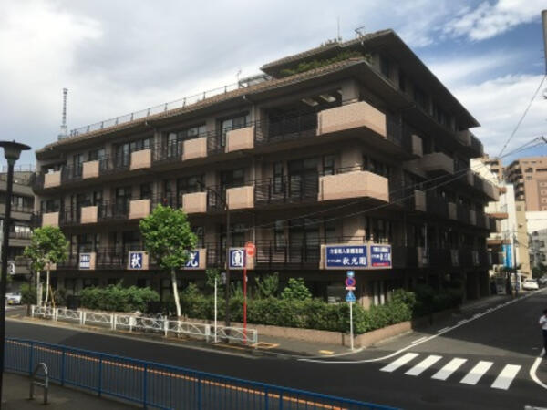 介護老人保健施設 ろうけん隅田秋光園（常勤）の介護福祉士求人の写真