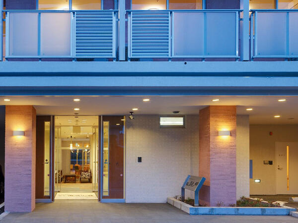 介護付有料老人ホーム アシステッドリビング稲毛（常勤）の介護職求人の写真