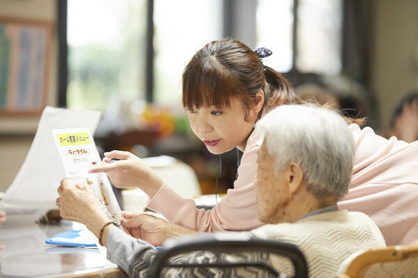 特別養護老人ホーム ビオラ和泉（常勤）の介護福祉士求人メイン写真2