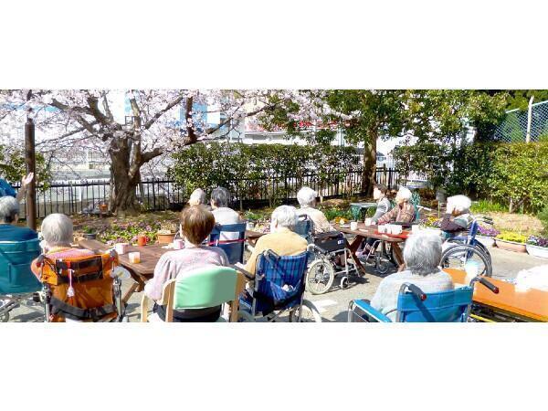 介護付有料老人ホーム カルム桃山台（常勤）の介護職求人メイン写真4