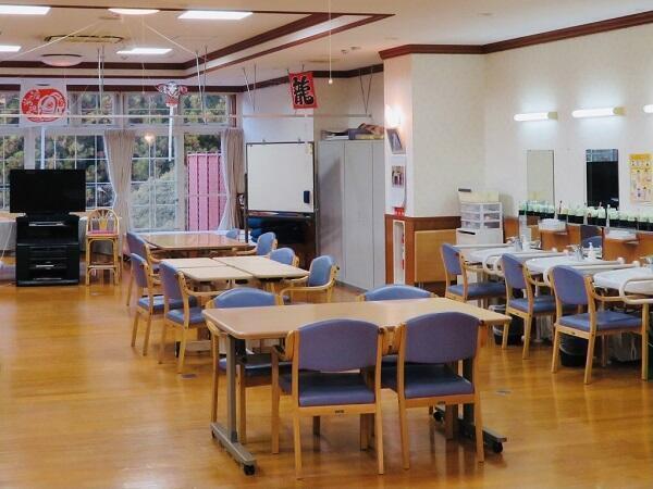 デイサービス　はなもも（常勤）の介護職求人メイン写真2