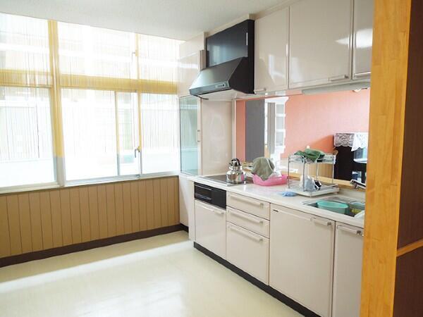 サービス付き高齢者向け住宅 Resort によん in 神河（常勤）の介護職求人メイン写真2