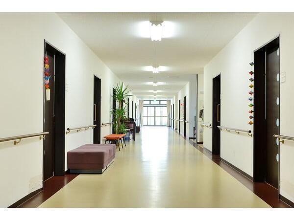 有料老人ホーム湯治村（常勤）の介護福祉士求人の写真