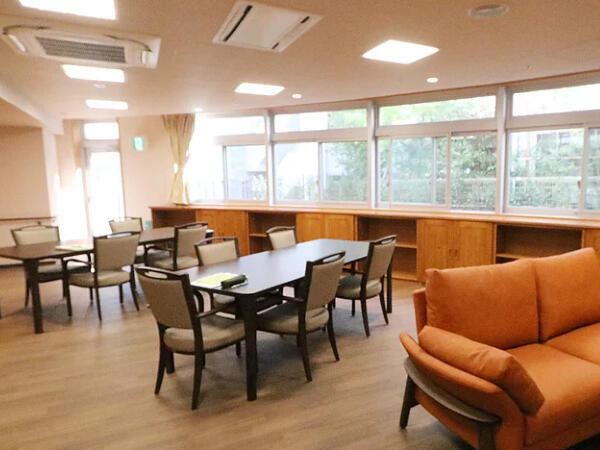 渋谷区恵比寿西二丁目高齢者在宅サービスセンター（パート）の介護職求人メイン写真2