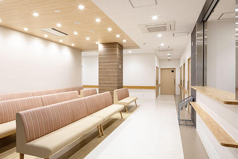 東京脊椎クリニック（夜勤専従パート）の看護師求人メイン写真2
