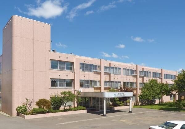 介護老人保健施設リラコート愛全（常勤）の介護福祉士求人の写真