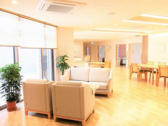 特別養護老人ホーム ラスール泉（パート）の看護師求人メイン写真5