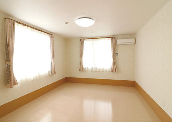 住宅型有料老人ホーム なごやかハウス（常勤）の介護福祉士求人メイン写真2