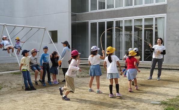 あずま学童クラブ（学童クラブ支援員/常勤）の社会福祉士求人メイン写真4