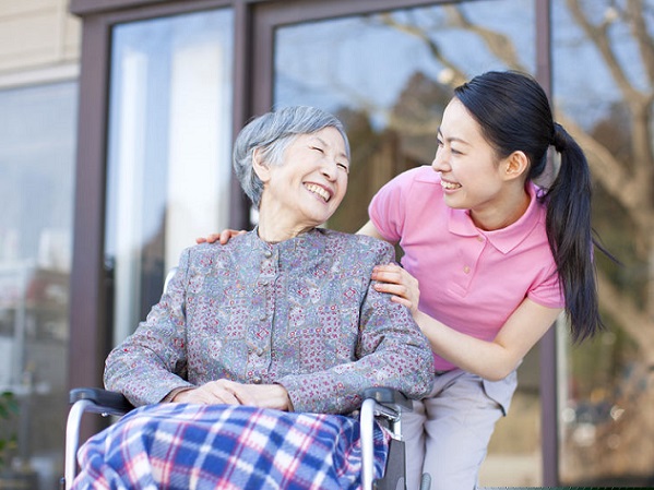 サービス付き高齢者向け住宅 ツクモハウス（パート）の介護職求人メイン写真1
