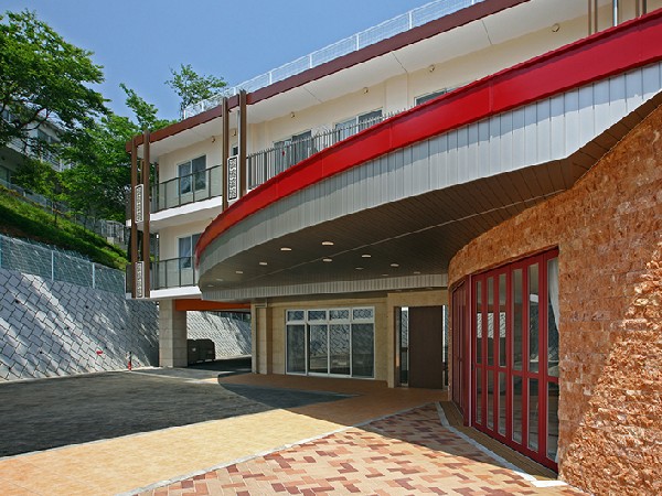 特別養護老人ホーム生田広場（常勤）の介護職求人の写真