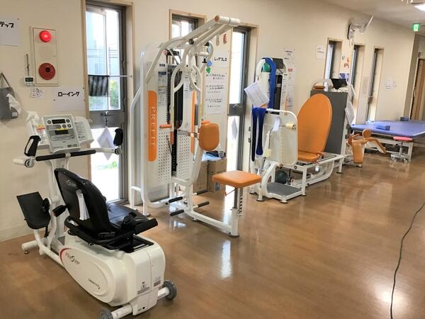 青木医院 通所リハビリセンター（パート）の介護職求人メイン写真4