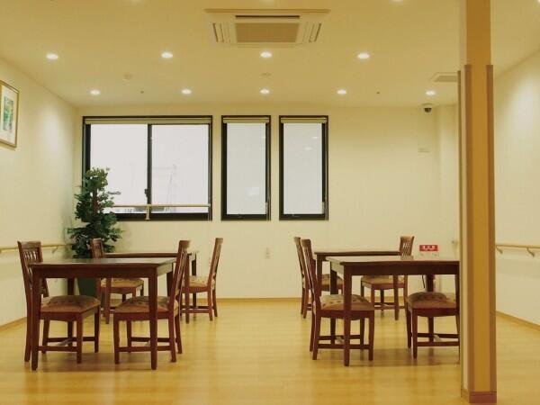 サービス付き高齢者向け住宅 ユーアイ尾ノ上（常勤）の介護職求人メイン写真2