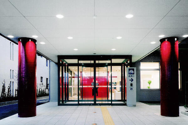 介護老人保健施設 大阪城ケアホーム（常勤）の介護職求人メイン写真1