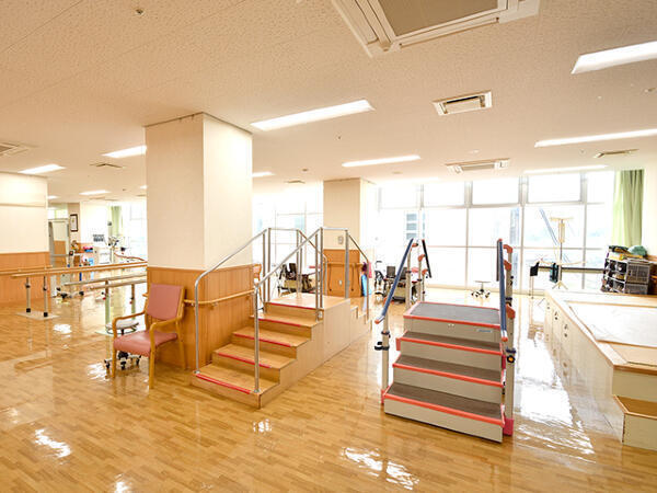 医療法人永寿会 シーサイド病院（日勤/常勤）の介護職求人メイン写真4