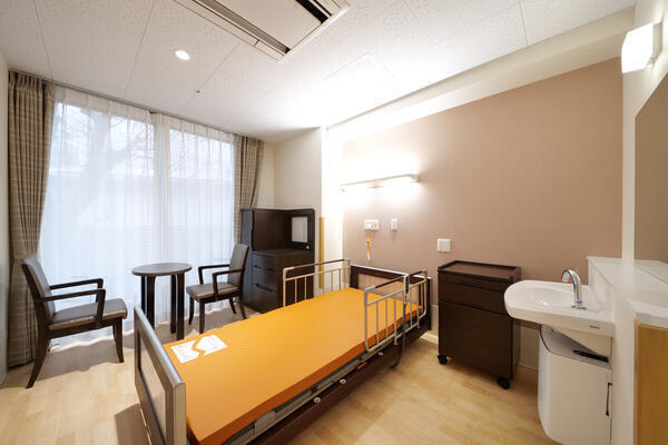 介護老人保健施設 サンセール武蔵野（夜勤専従/パート）の介護職求人の写真