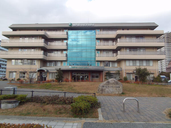 介護老人保健施設 神戸ポートピアステイ（常勤）の介護職求人メイン写真1