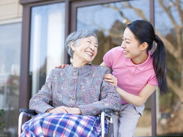 サービス付き高齢者向け住宅　エルダリーコートこころ（常勤）の介護職求人メイン写真1