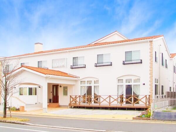 住宅型有料老人ホーム ケアホーム ラ・フランス（常勤）の介護職求人の写真