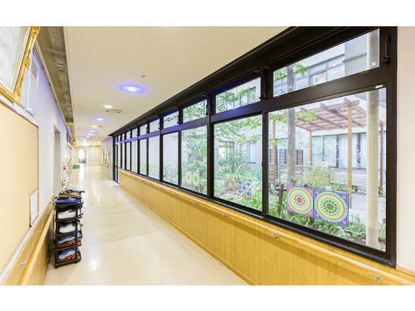 特別養護老人ホーム 協同の苑六甲アイランド（夜勤専従/パート）の介護福祉士求人メイン写真2