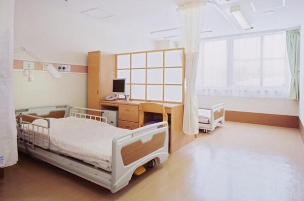 宮の森記念病院（病棟/常勤）の看護師求人メイン写真4