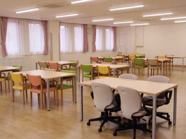 障害者支援施設 やまばと（常勤）の支援員求人メイン写真2