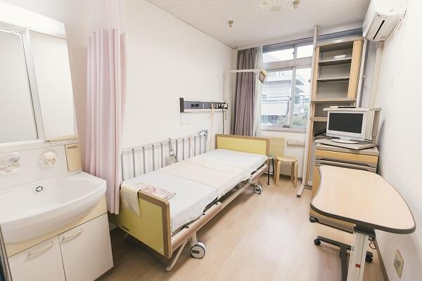 常盤台外科病院（常勤）の看護助手求人メイン写真3