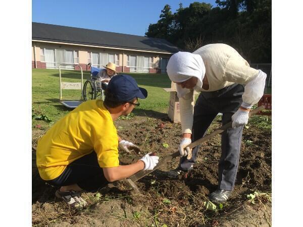 特別養護老人ホーム花の里（パート）の介護職求人メイン写真3